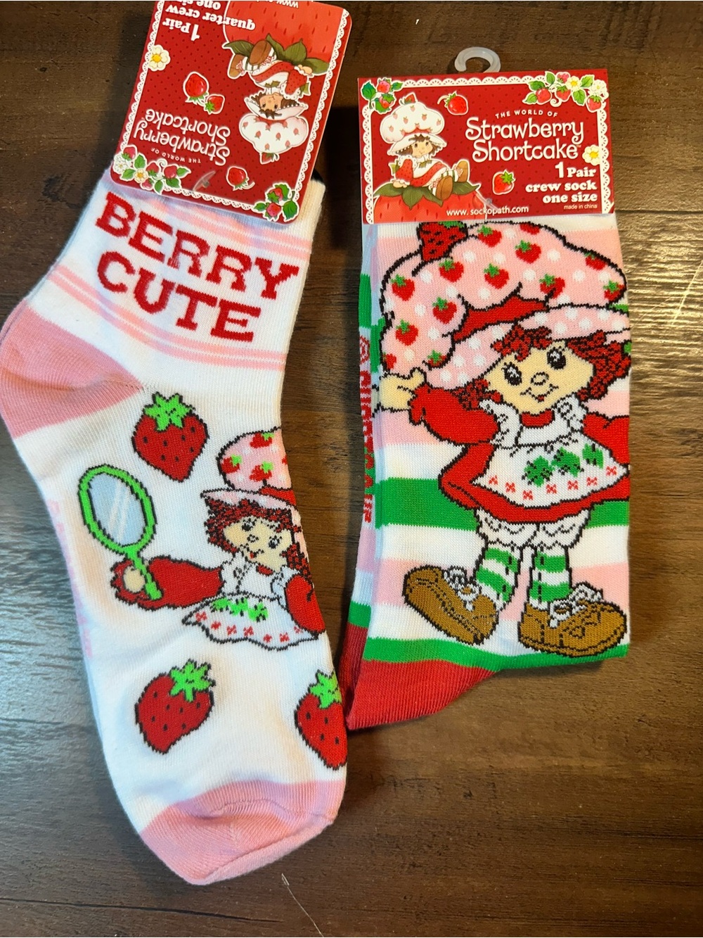 Strawberry Shortcake Novelty 1pr Crew Socks & 1pr Quarter Crew Socks One Size
